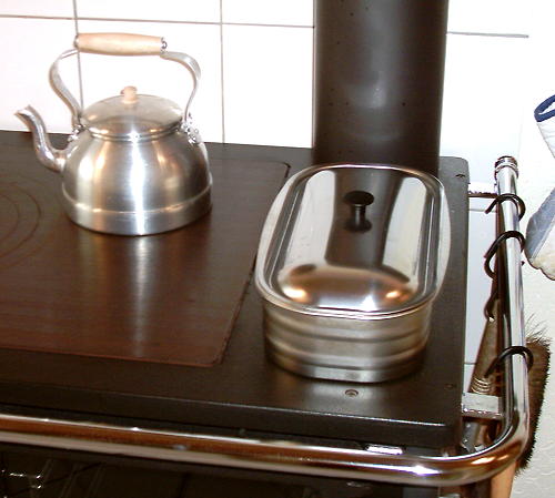 Wasserkessel und Wasserschiff